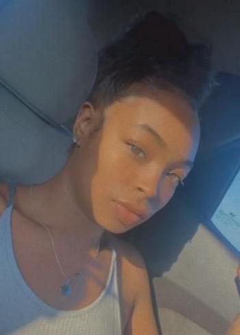 Prettie, 25  female escort, Pensacola